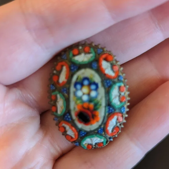 Brooch - Picture 4 of 4